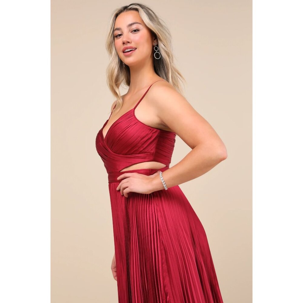 Lulu's Wine-Red Pleated Cutout Maxi Dress - Picture 4 of 10